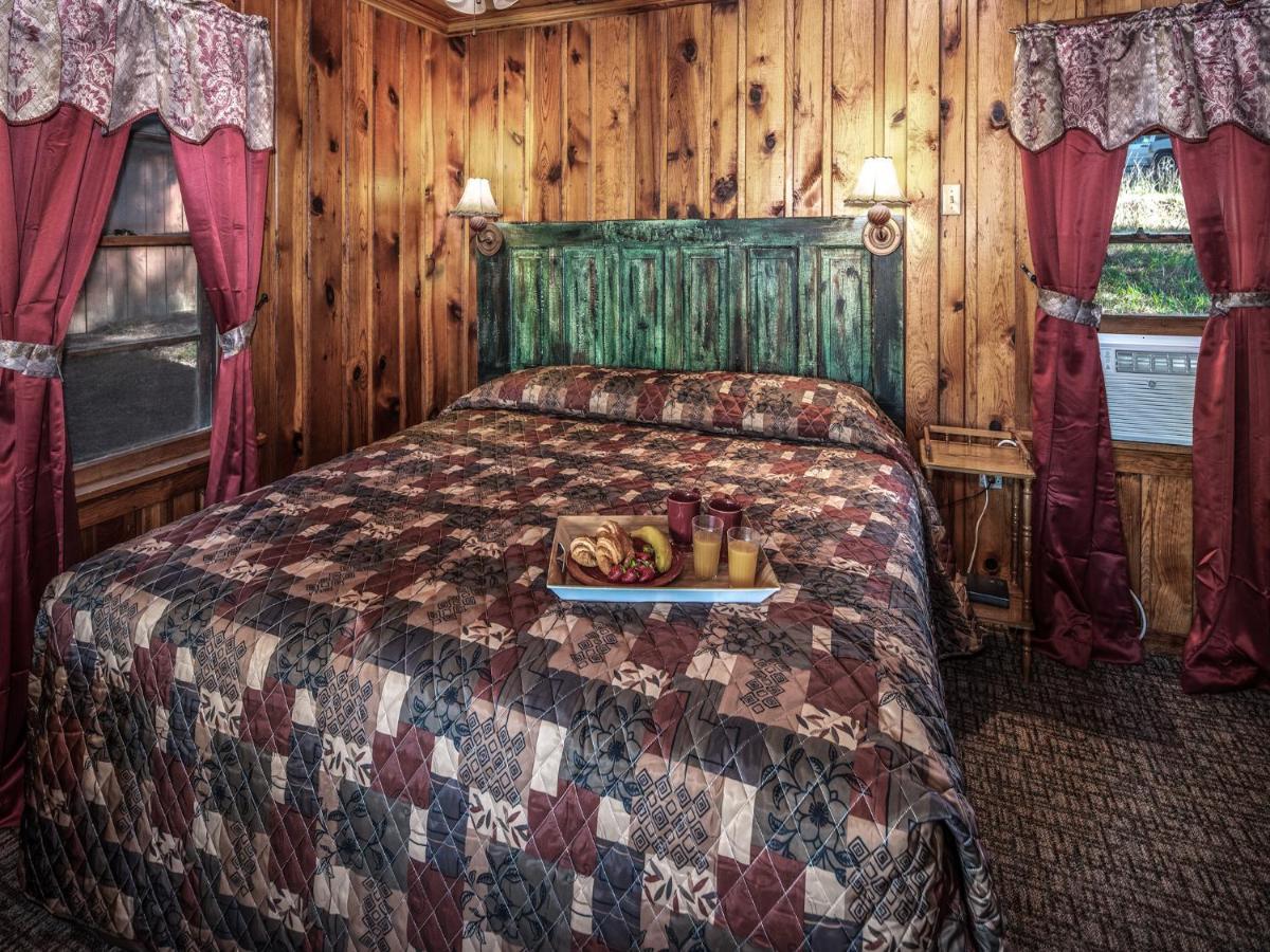 Apache Village 6, King Studio With Sleeper Sofa, Sleeps 3 Ruidoso Exterior photo